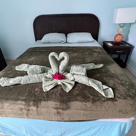 Sunny Villa In The Marina - Excellent Water Views جولي هاربور المظهر الخارجي الصورة