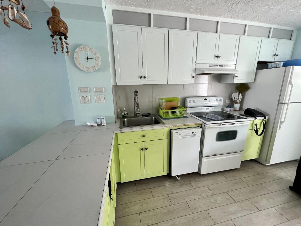 Sunny Villa In The Marina - Excellent Water Views جولي هاربور المظهر الخارجي الصورة